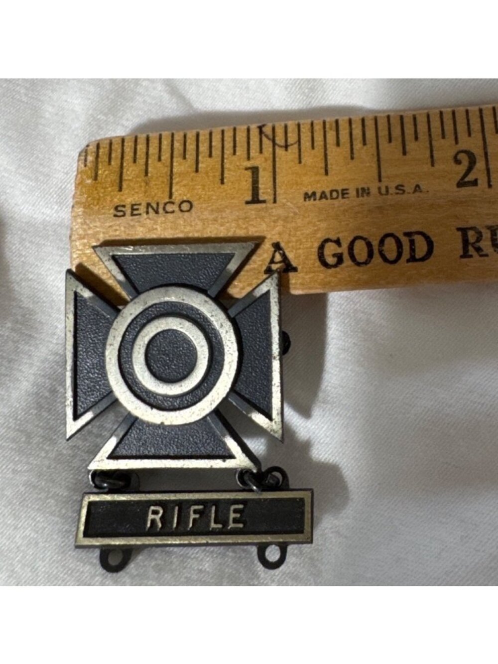 18 Vintage Military Insignia Patches & Pins Collection Embroidered Metal Badges - Picture 10 of 14